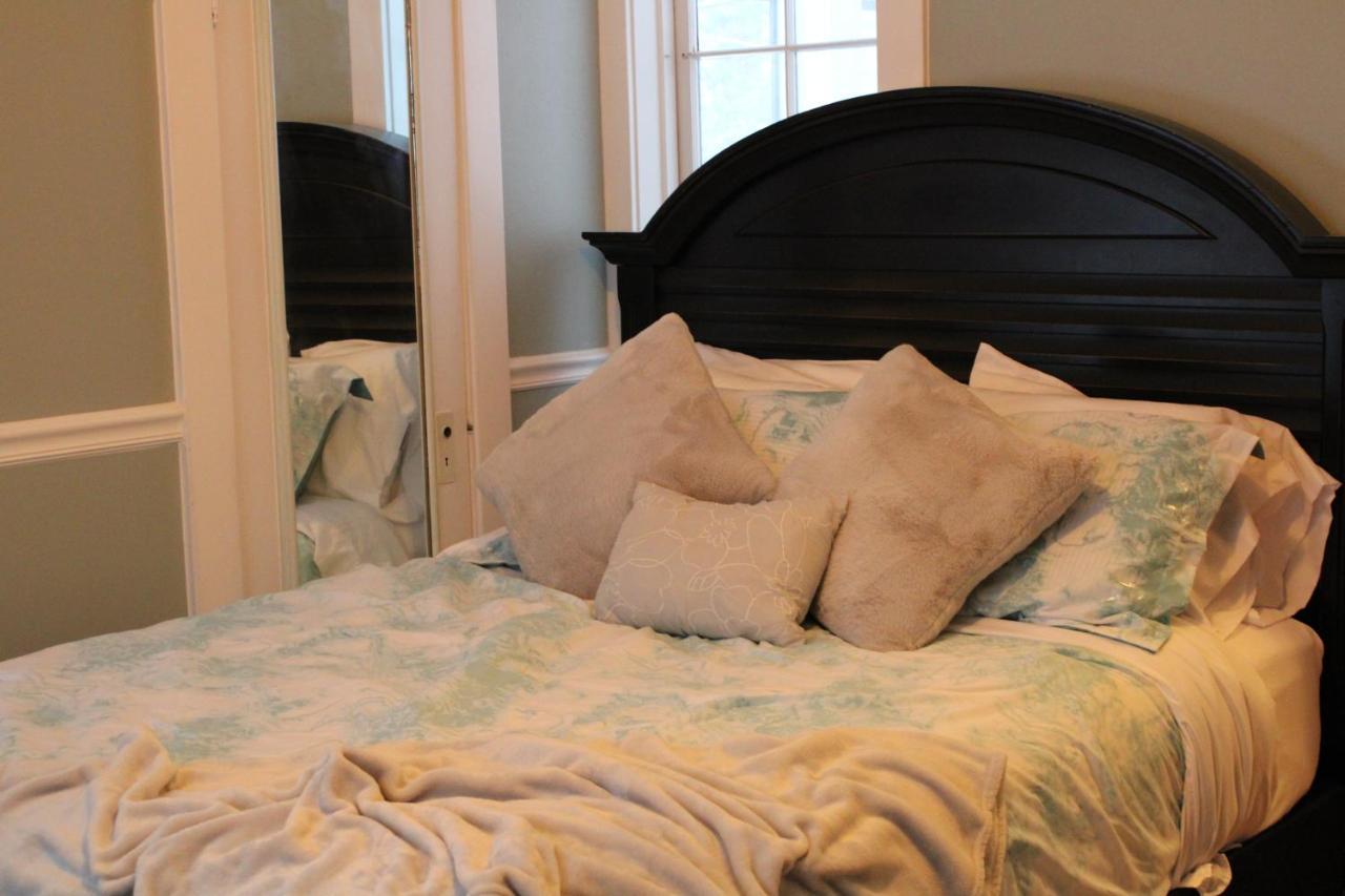 The Hillside B&B. Home W/ Breakfast Service! 위스콘신 델즈 외부 사진