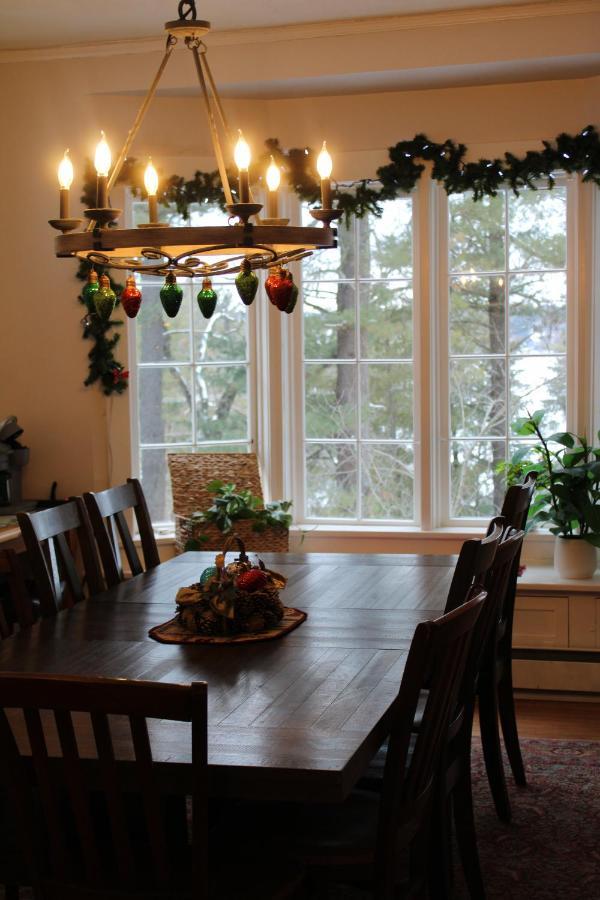 The Hillside B&B. Home W/ Breakfast Service! 위스콘신 델즈 외부 사진