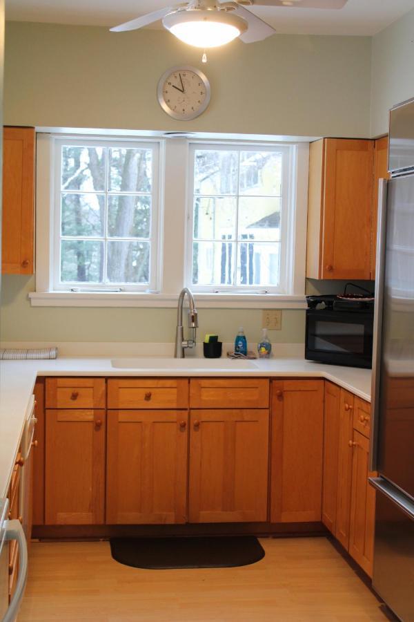 The Hillside B&B. Home W/ Breakfast Service! 위스콘신 델즈 외부 사진