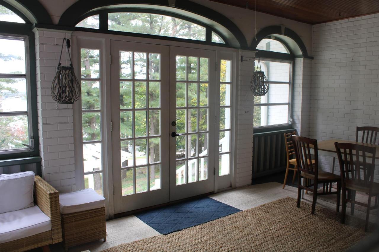 The Hillside B&B. Home W/ Breakfast Service! 위스콘신 델즈 외부 사진