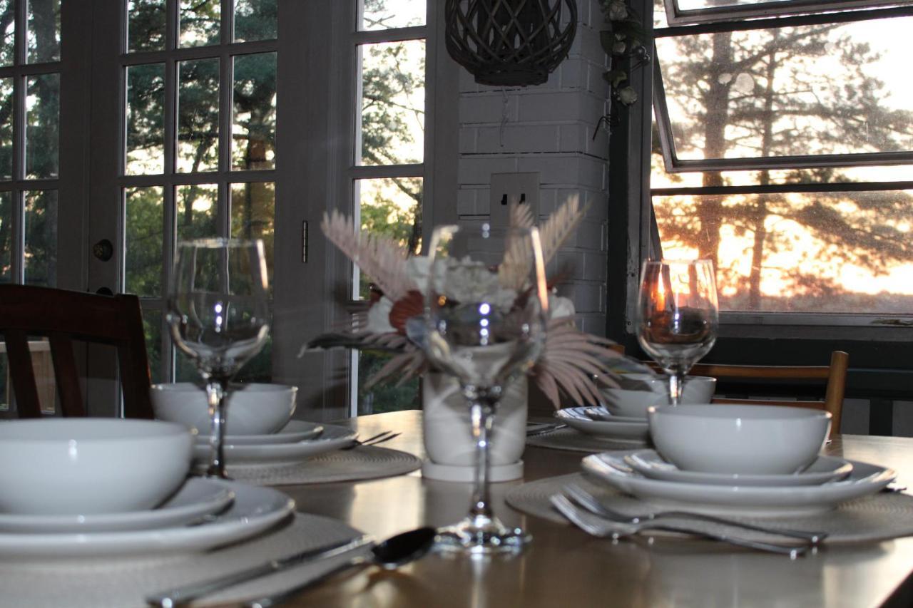 The Hillside B&B. Home W/ Breakfast Service! 위스콘신 델즈 외부 사진